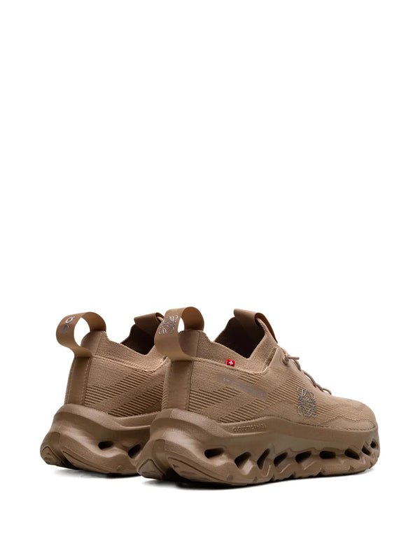 On   Running   x   Loewe   Cloudtilt   "Dark   Sand"   sneakers