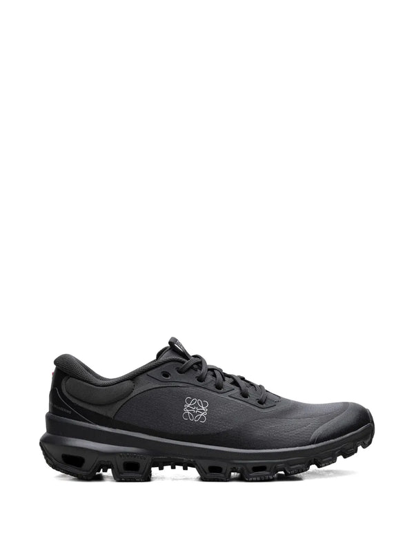 On   Running   Cloudventure   2   "Loewe   -   Gunmetal"   sneakers