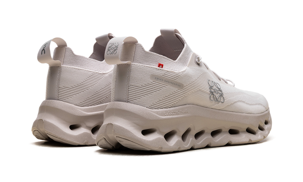 ON   CLOUD   RUNNING   CLOUDTILT   "LOEWE   -   SAND"