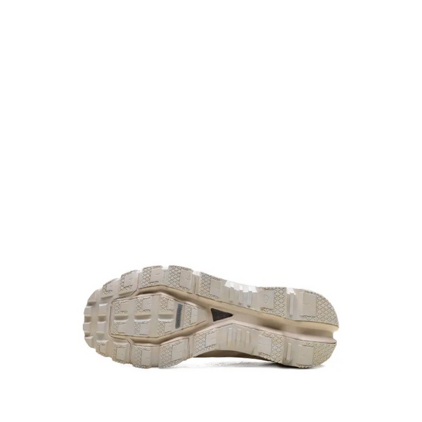 ON   Cloudventure   2   "Egg   Shell"   x   Loewe   sneakers