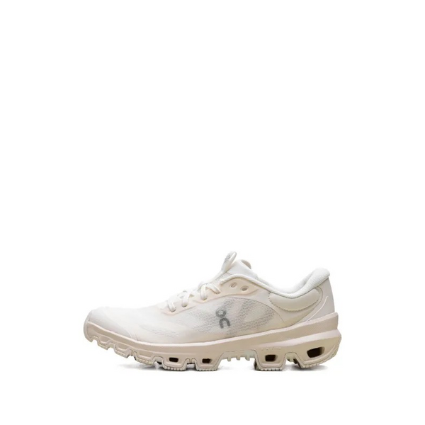 ON   Cloudventure   2   "Egg   Shell"   x   Loewe   sneakers