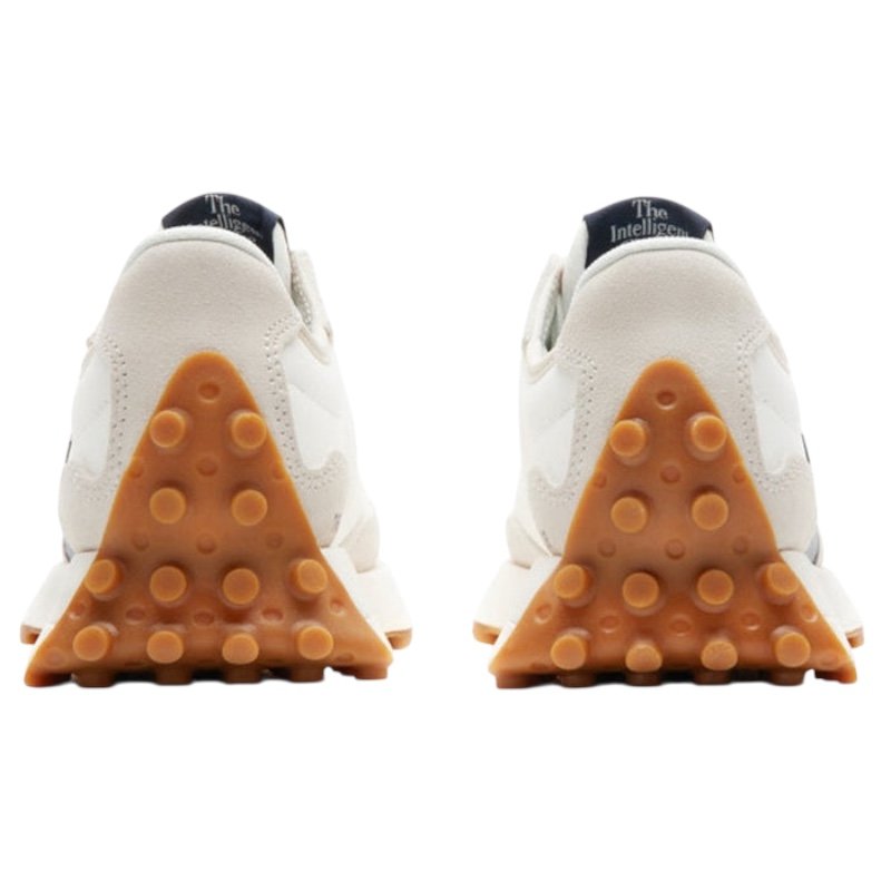 New Balance 327 – Moonbeam Outerspace
