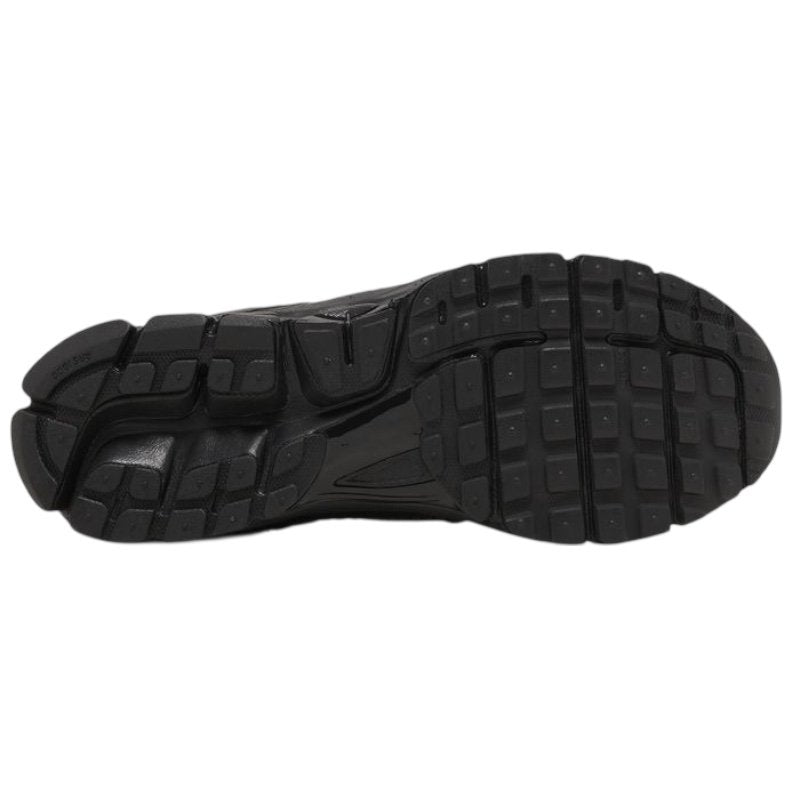 Nike Zoom Vomero 5 all black