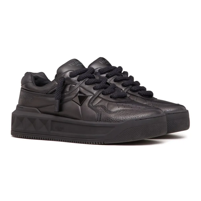 Valentino One Stud XL – Black