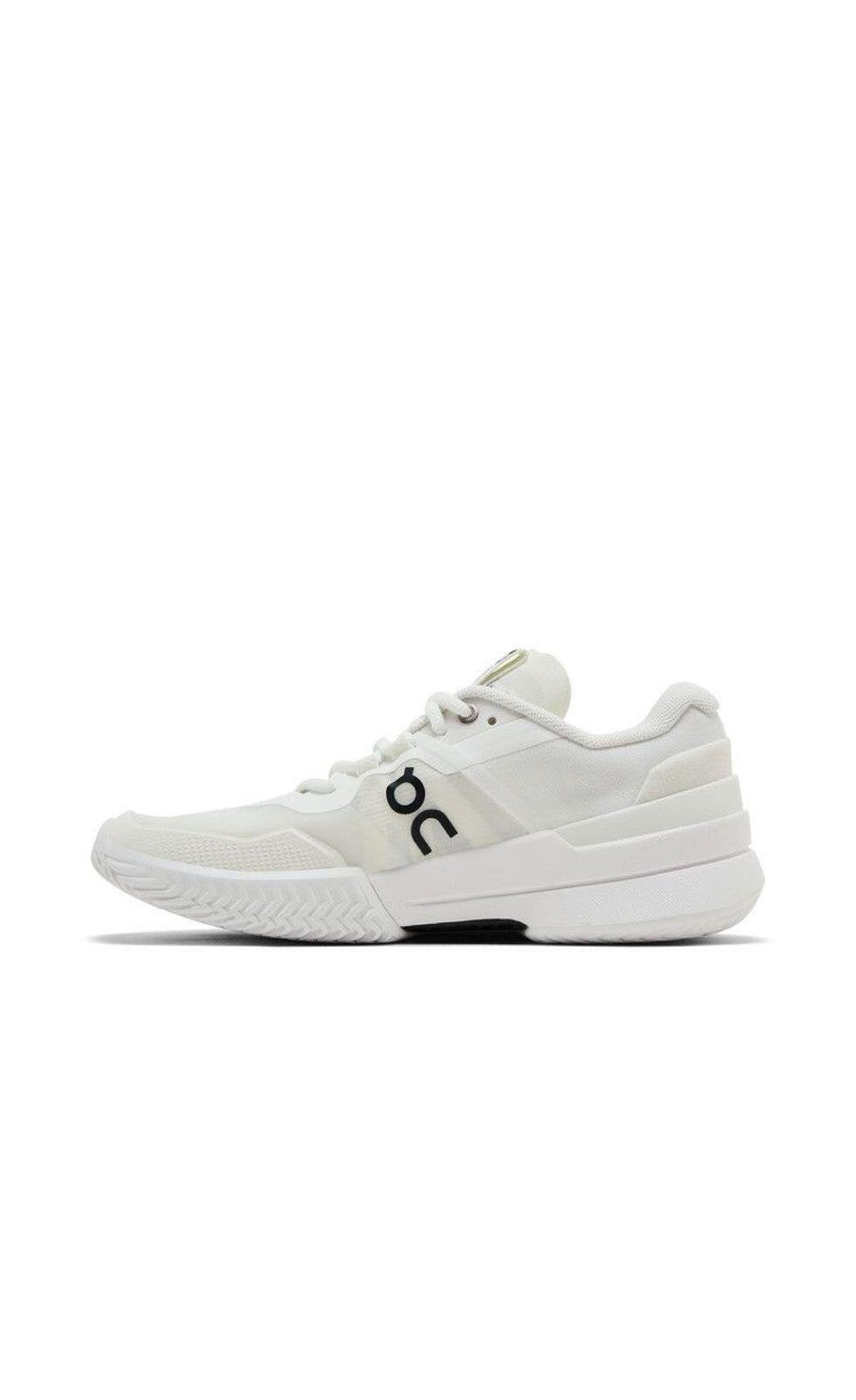 ON cloud The Roger Pro 2 All White